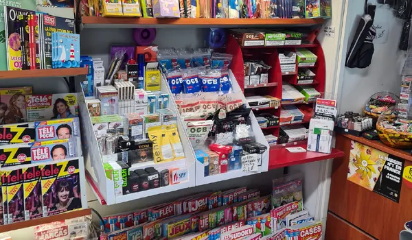 Les magazines et les articles fumeur